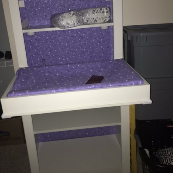 Baby changing table !! - Picture 3 of 4